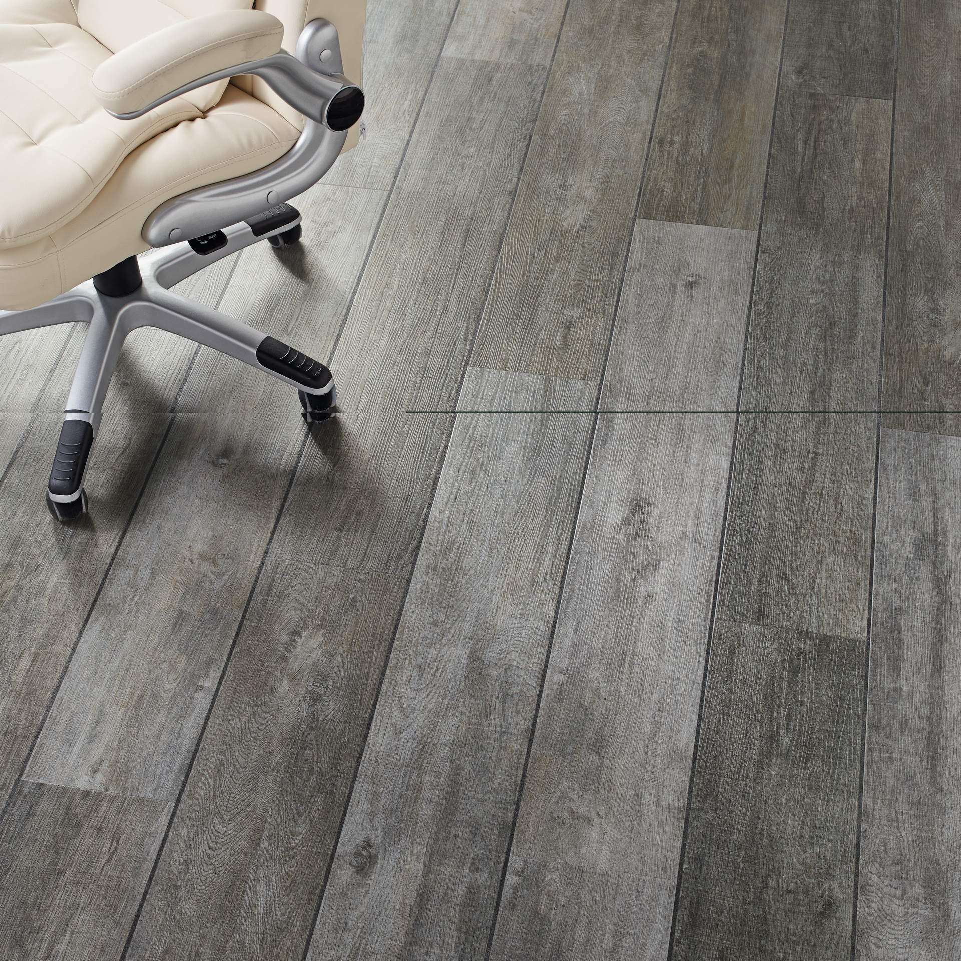 Silvered Driftwood (4014) - Image 2